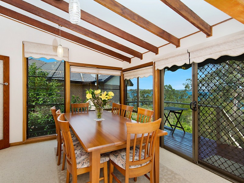 24 Birubi Close, Eleebana NSW 2282