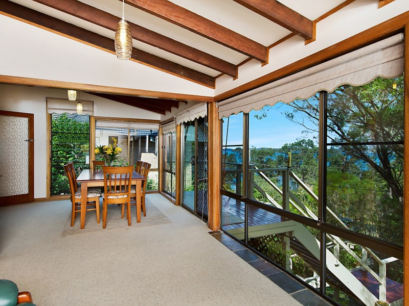 24 Birubi Close, Eleebana NSW 2282