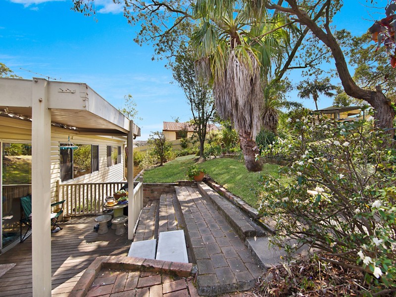 24 Birubi Close, Eleebana NSW 2282