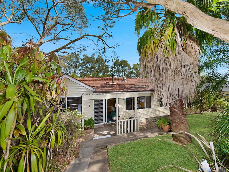 24 Birubi Close, Eleebana NSW 2282