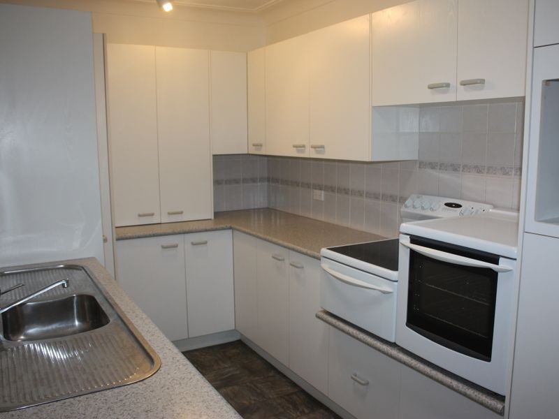 10 Centre Avenue, Blackalls Park NSW 2283