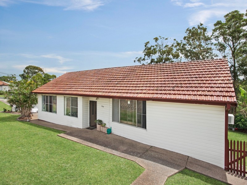 220 Sandgate Road, Birmingham Gardens NSW 2287