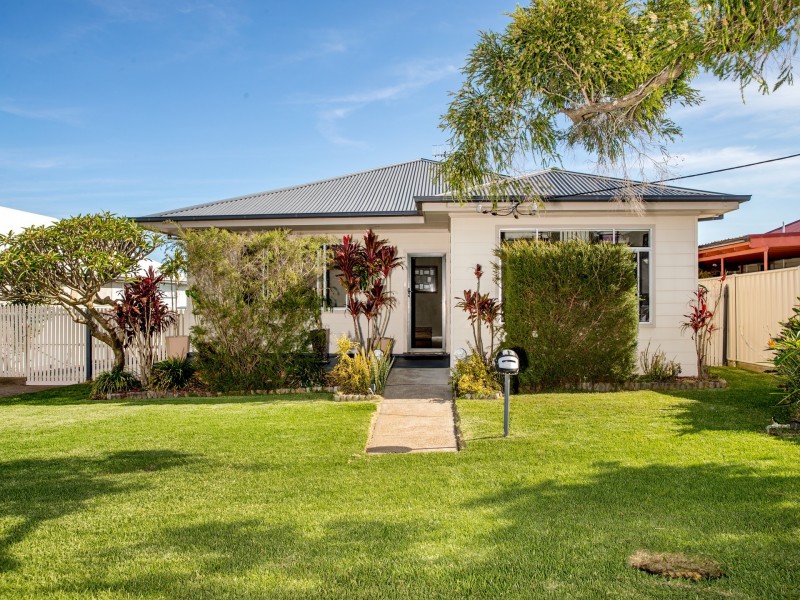 22 Sampson Avenue, Belmont North NSW 2280