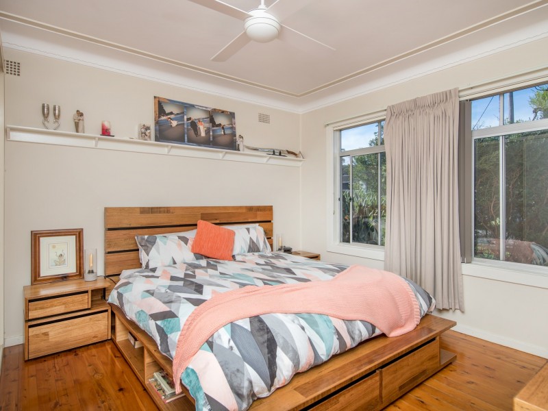 22 Sampson Avenue, Belmont North NSW 2280