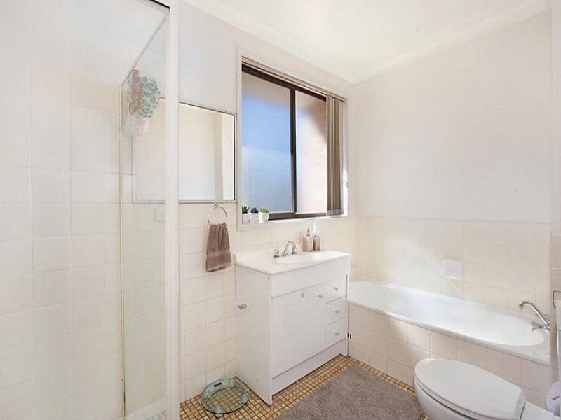 4/1 Robert Street, Charlestown NSW 2290