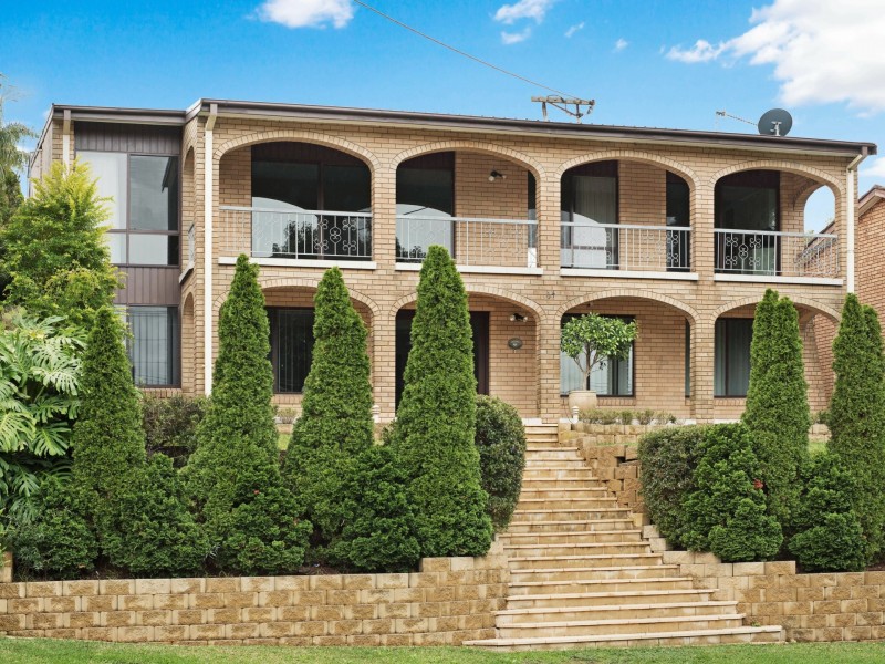 84 Kirkdale Drive, Charlestown NSW 2290