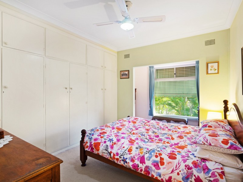 32 Cathrine Street, Kotara South NSW 2289