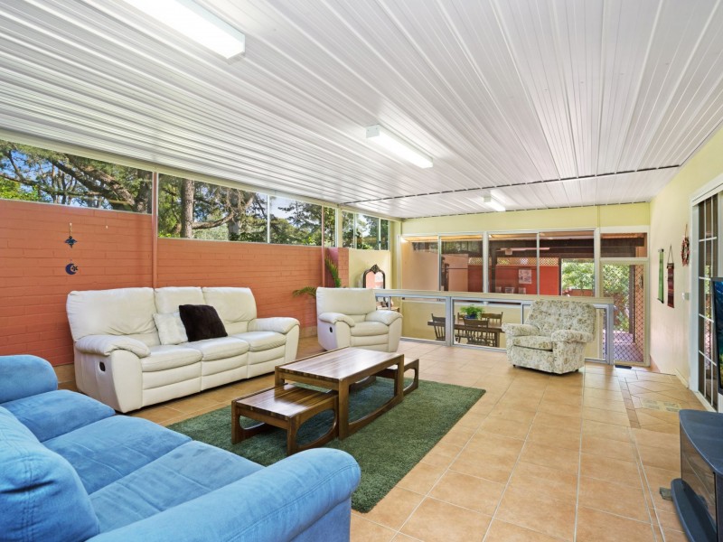 32 Cathrine Street, Kotara South NSW 2289