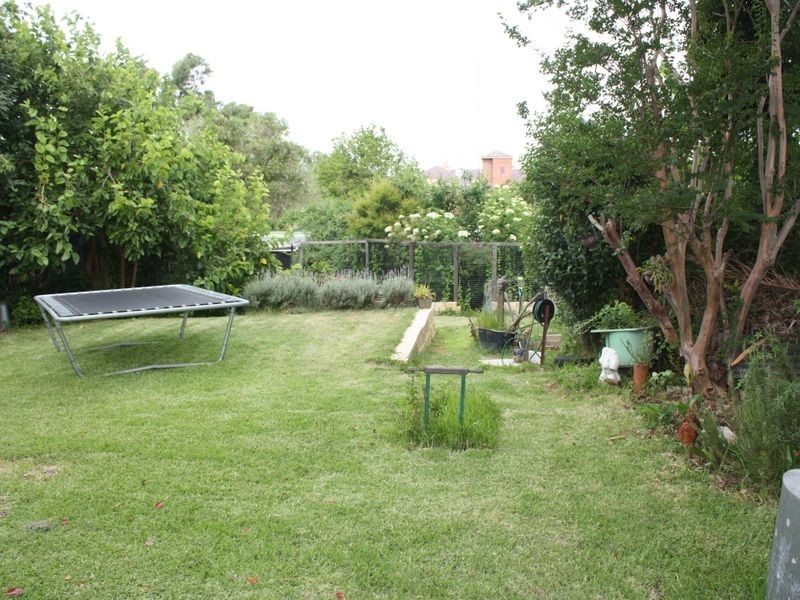 11 Edith Street, Waratah NSW 2298