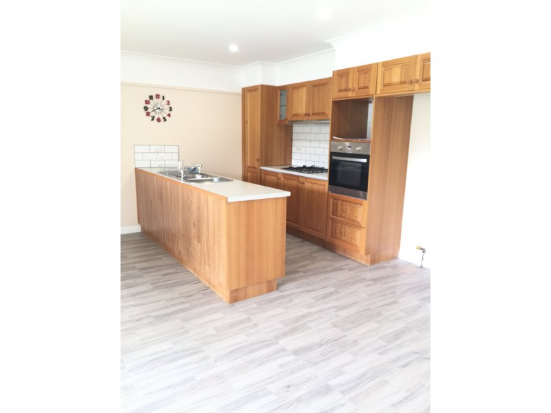 5 Cumberland Street, Teralba NSW 2284