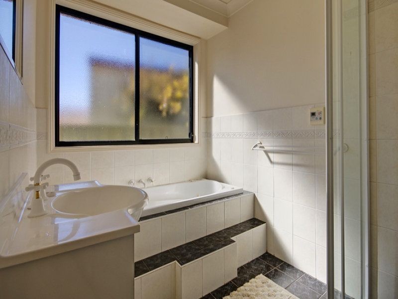 5 Carnley Avenue, New Lambton NSW 2305