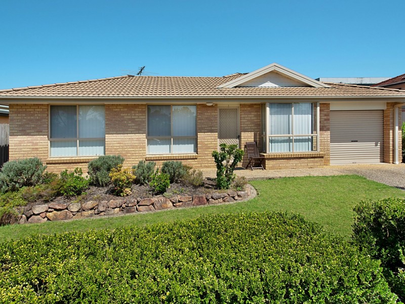 1/4 Roberts Street, Charlestown NSW 2290