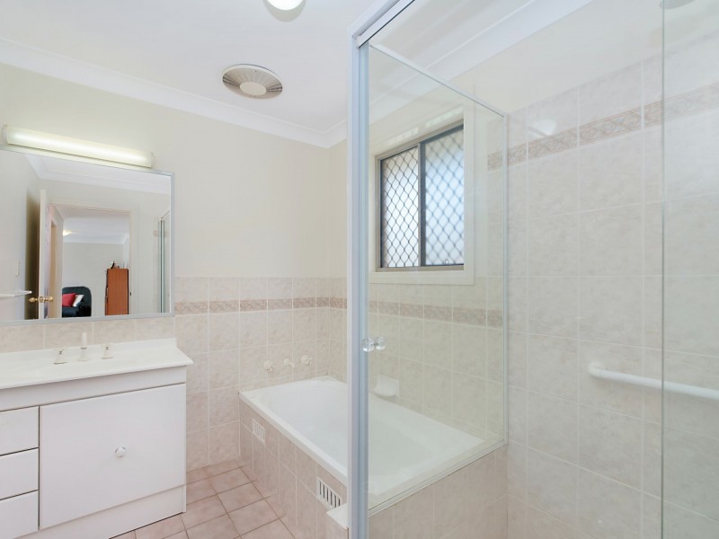 1/4 Roberts Street, Charlestown NSW 2290