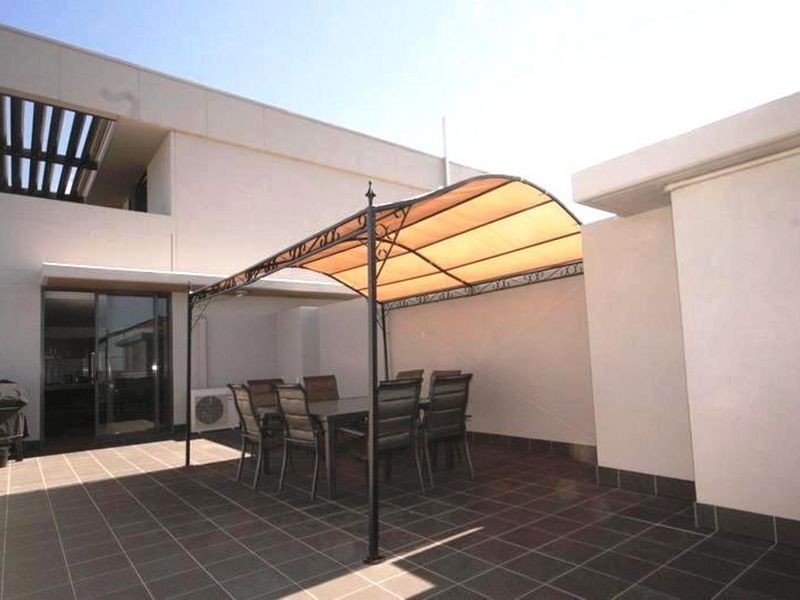 E602/18-20 Smart Street, Charlestown NSW 2290