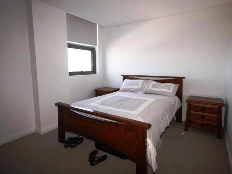 E602/18-20 Smart Street, Charlestown NSW 2290