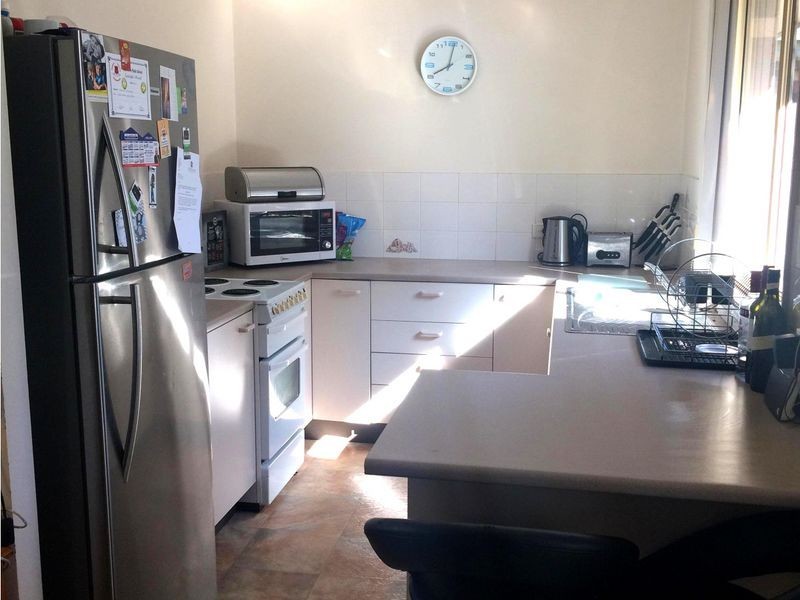 2/3a Stone Street, Cardiff NSW 2285