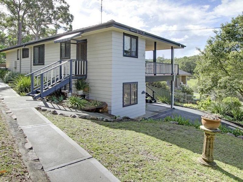 29 Blandford Street, Fennell Bay NSW 2283