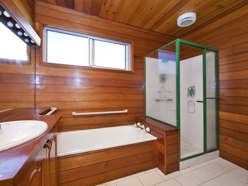 Warners Bay NSW 2282