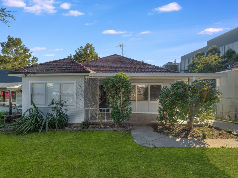 5 Hallvert Crescent, Charlestown NSW 2290