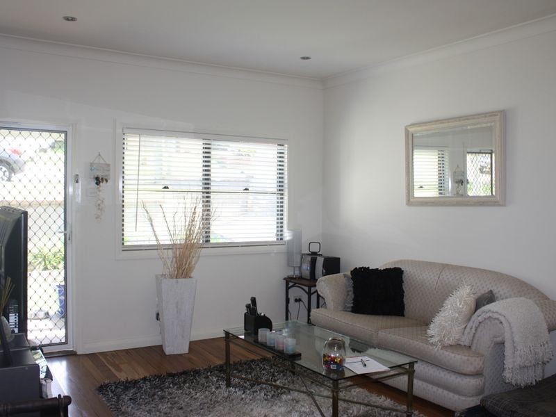 12 Dickinson Street, Charlestown NSW 2290