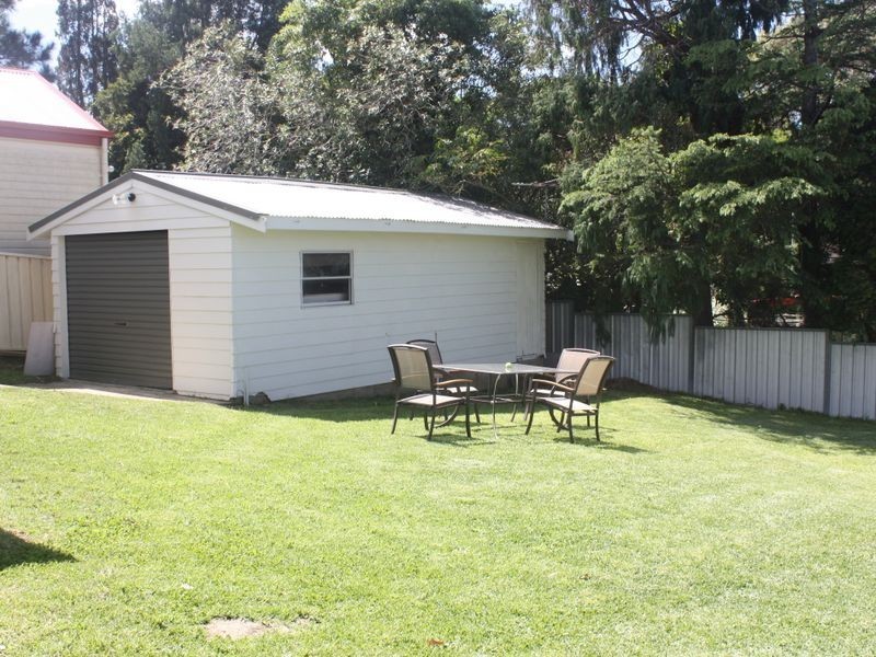 12 Dickinson Street, Charlestown NSW 2290