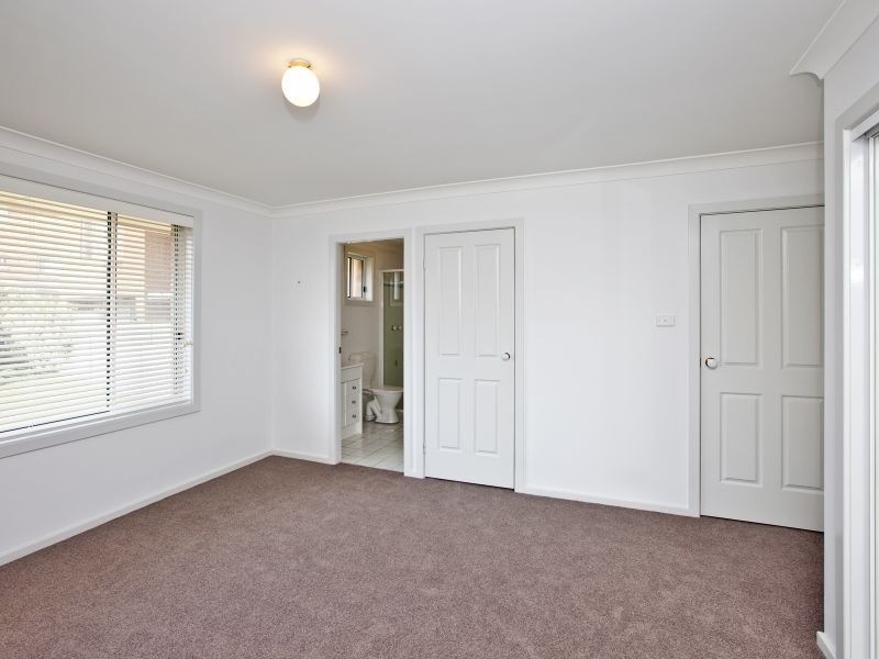 2/11 Madeleine Avenue, Charlestown NSW 2290