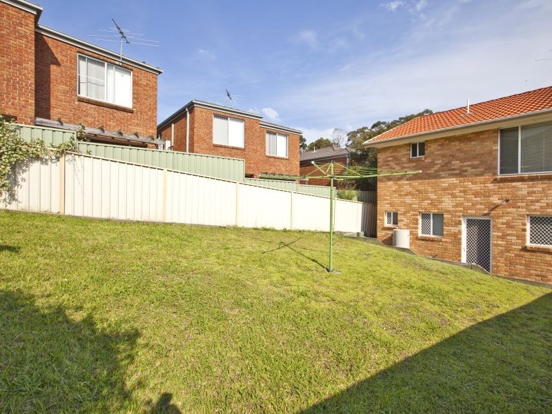 2/11 Madeleine Avenue, Charlestown NSW 2290