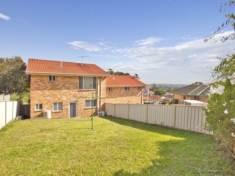 2/11 Madeleine Avenue, Charlestown NSW 2290