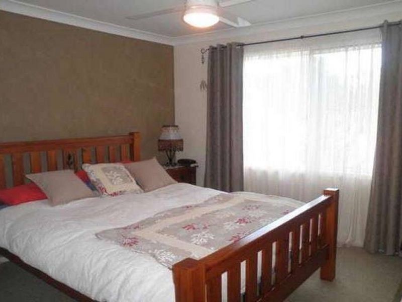 3/4 Louisa Avenue, Highfields NSW 2289