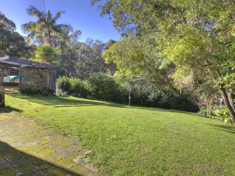 16 Lois Crescent, Cardiff NSW 2285