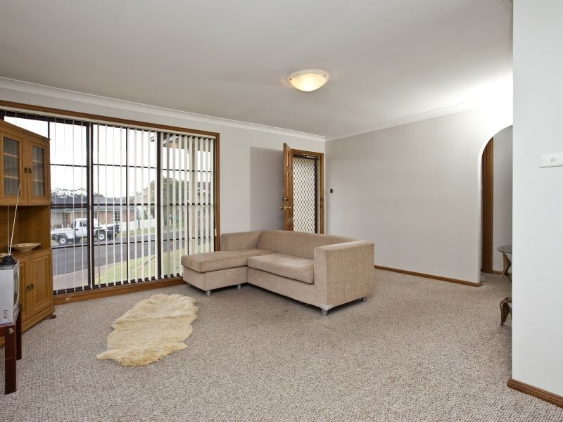 16 Camille Crescent, Cardiff South NSW 2285