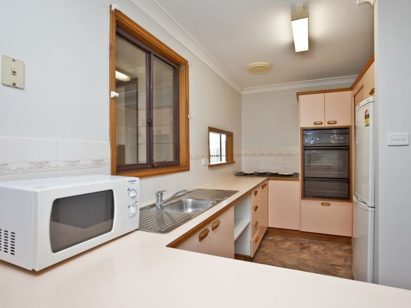 16 Camille Crescent, Cardiff South NSW 2285