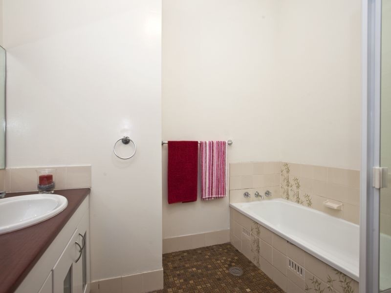 42 Kulai Street, Charlestown NSW 2290