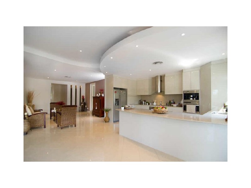 2 Undanbi Lane, Twin Waters QLD 4564