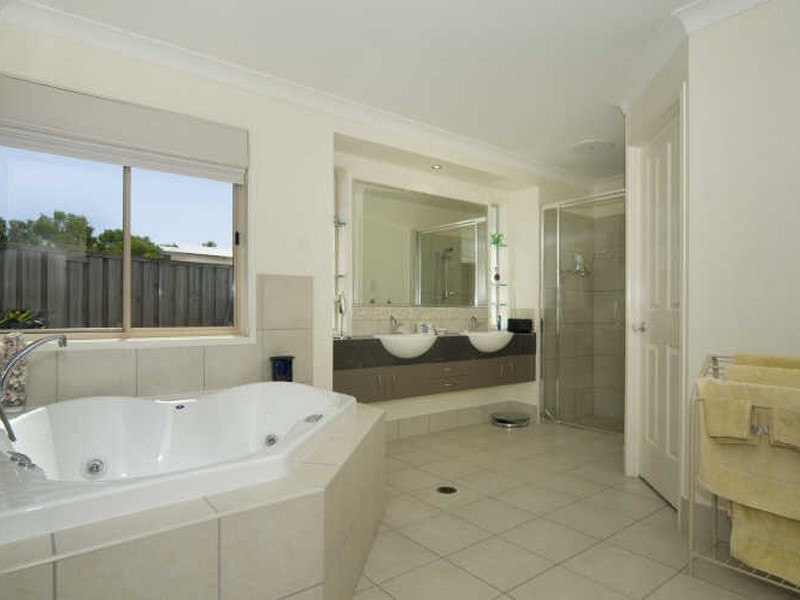 Twin Waters QLD 4564