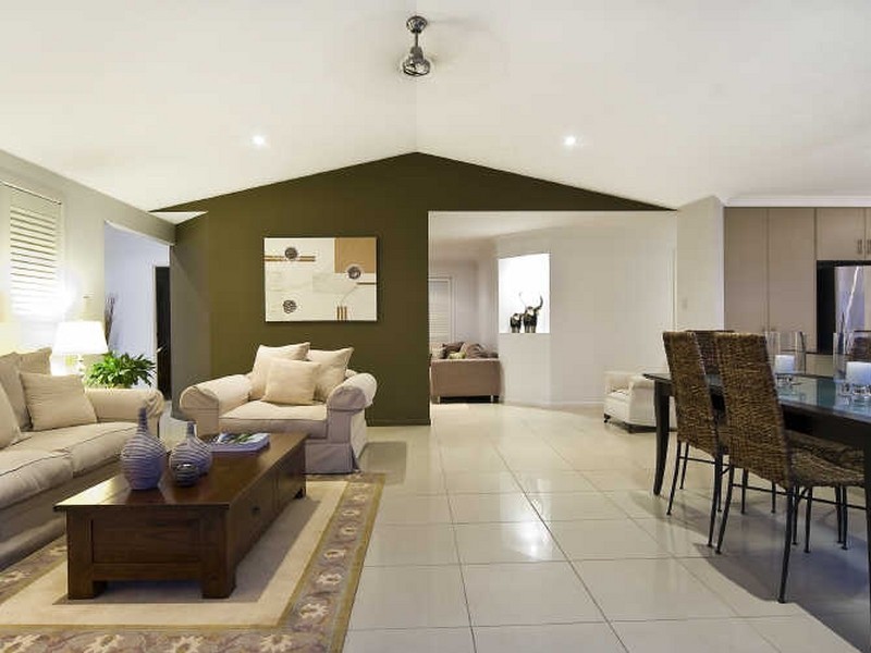 17 Veerings Crescent, Twin Waters QLD 4564