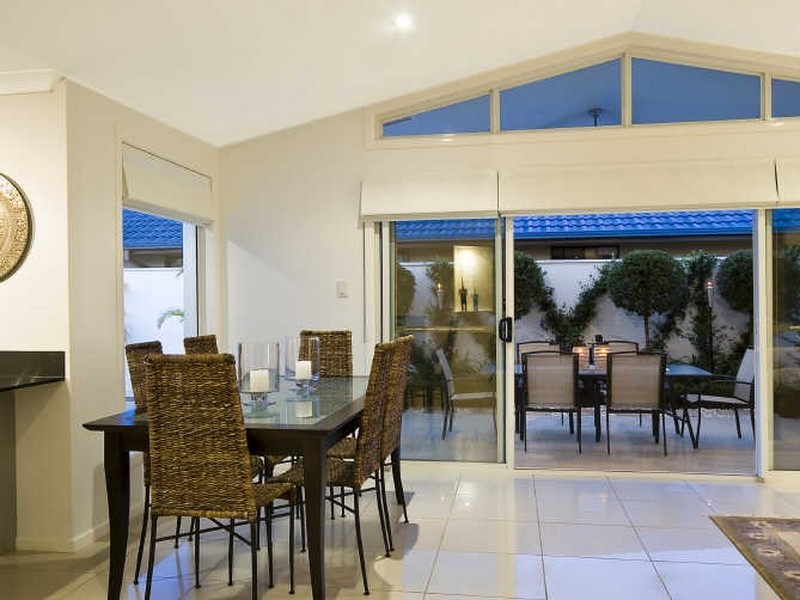 17 Veerings Crescent, Twin Waters QLD 4564