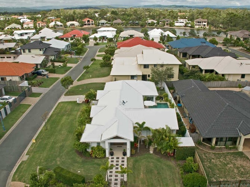 17 Veerings Crescent, Twin Waters QLD 4564
