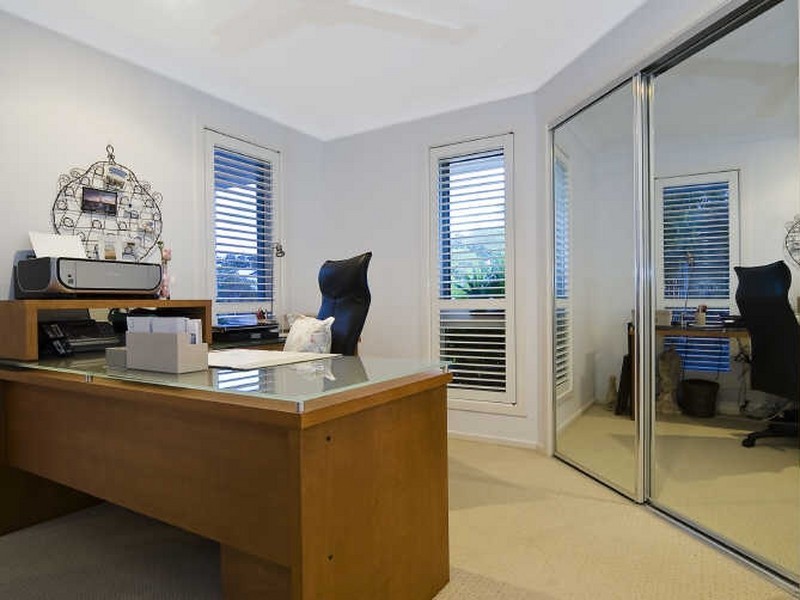 17 Veerings Crescent, Twin Waters QLD 4564