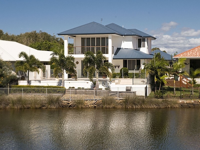 77 Prestwick Drive, Twin Waters QLD 4564