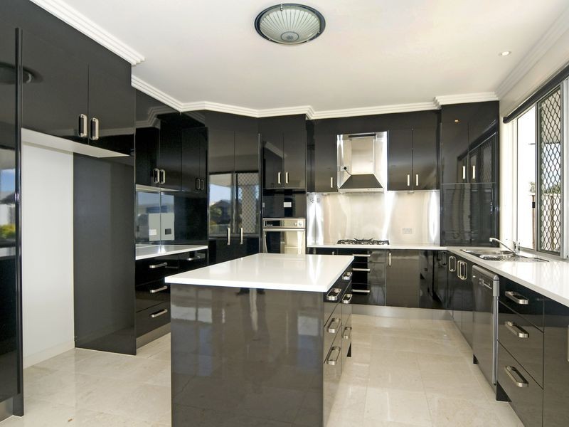 77 Prestwick Drive, Twin Waters QLD 4564