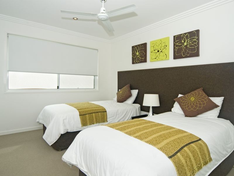 49 Baywater Drive, Twin Waters QLD 4564