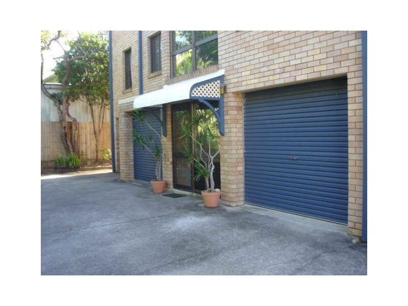 4/4 Jubilee Esplanade, Yaroomba QLD 4573