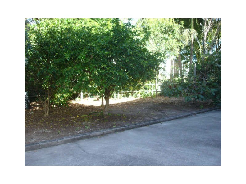 4/4 Jubilee Esplanade, Yaroomba QLD 4573