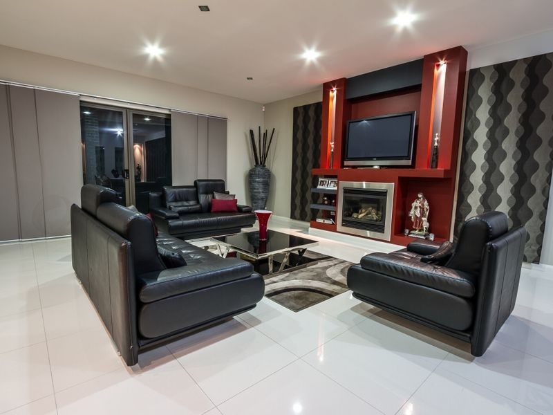 17 Bickerton Way, Roxburgh Park VIC 3064