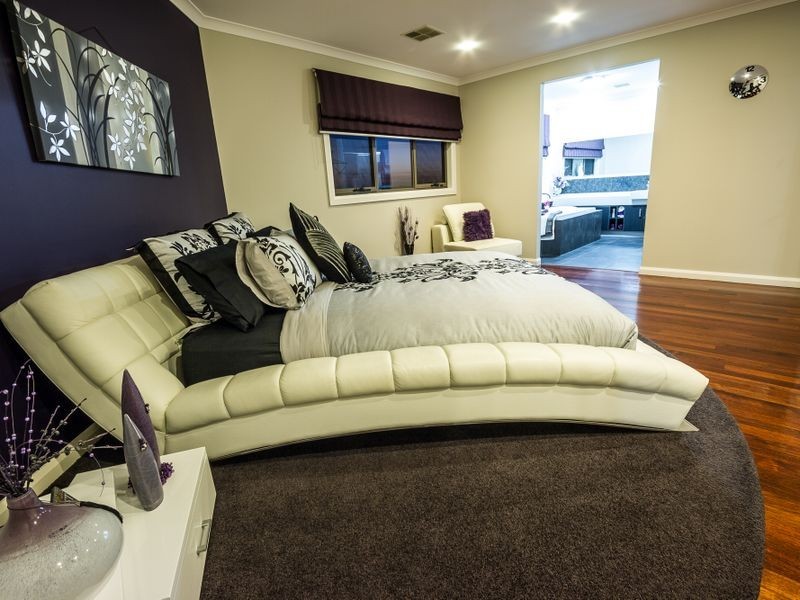 17 Bickerton Way, Roxburgh Park VIC 3064