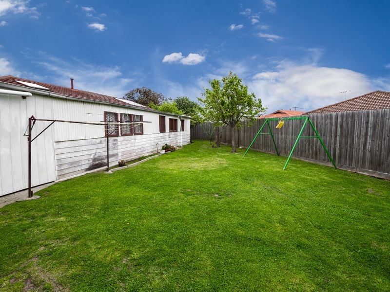 23 Darebin Court, Meadow Heights VIC 3048