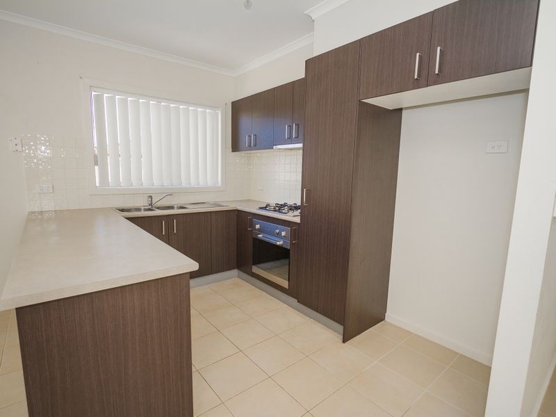 14 David Circuit, Hillside VIC 3037