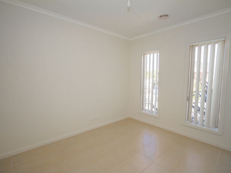 14 David Circuit, Hillside VIC 3037
