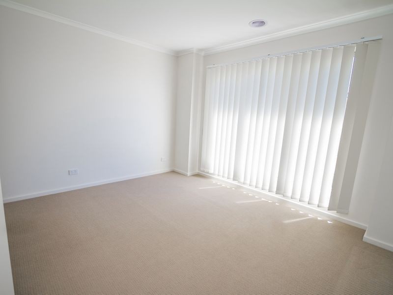 14 David Circuit, Hillside VIC 3037